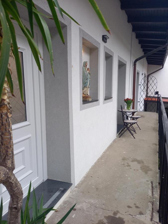 Holiday Oasis Appartements Villach Exterior foto