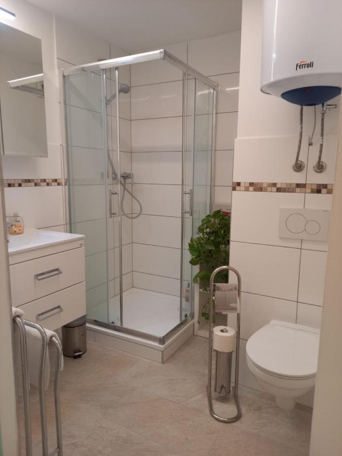 Holiday Oasis Appartements Villach Exterior foto